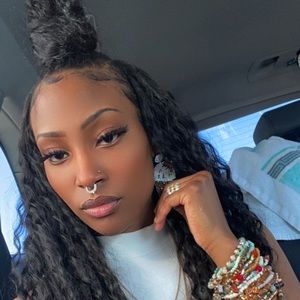 Meet your Posher, Sorahya